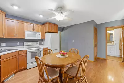 56 Pioneer Court, Fond du Lac, WI 54935 - Photo 6