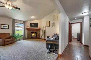 1014 Lacount Rd, Green Bay, WI 54313 - Photo 10
