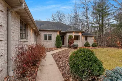 425 Hill Haven Court, Little Suamico, WI 54141 - Photo 4