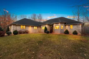 425 Hill Haven Ct, Little Suamico, WI 54141 - Photo 1