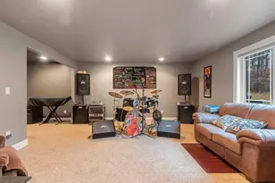 425 Hill Haven Ct, Little Suamico, WI 54141 - Photo 48
