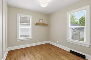 519 W Summer St, Appleton, WI 54911 - Photo 10