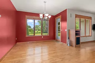 111 Regent Pl, Neenah, WI 54956 - Photo 16