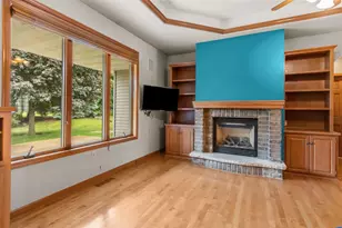 111 Regent Pl, Neenah, WI 54956 - Photo 12