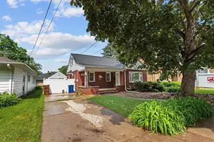 728 Tayco St, Menasha, WI 54952 - Photo 1