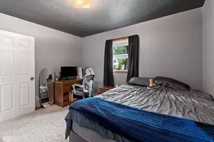 1429 S Oneida St, Green Bay, WI 54304 - Photo 30