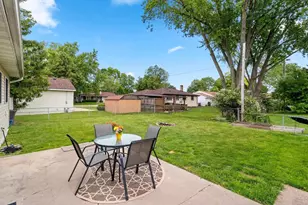1429 S Oneida St, Green Bay, WI 54304 - Photo 4