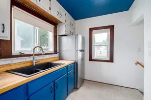 318 Hudson Ave, Oshkosh, WI 54900 - Photo 10