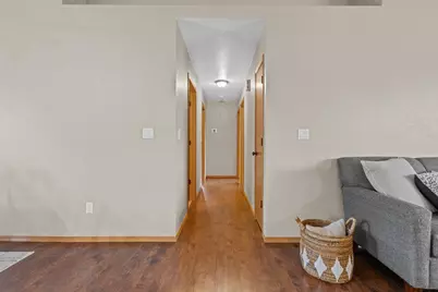1085 Grassymeadow Lane, Menasha, WI 54952 - Photo 18