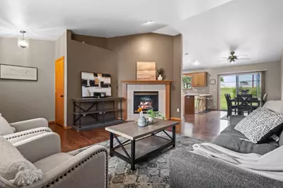 1085 Grassymeadow Lane, Menasha, WI 54952 - Photo 8