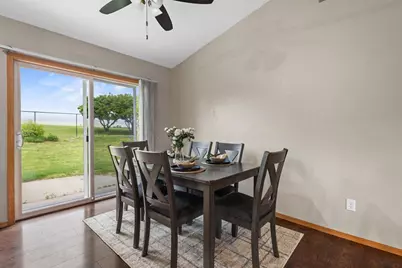 1085 Grassymeadow Lane, Menasha, WI 54952 - Photo 10