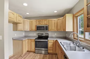 712 Algoma St, New London, WI 54961 - Photo 10