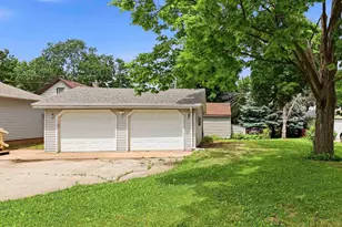712 Algoma St, New London, WI 54961 - Photo 6
