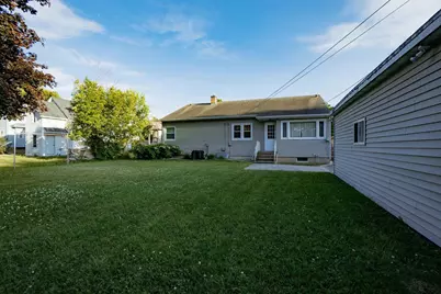 129 E 12th Street, Fond du Lac, WI 54935 - Photo 6