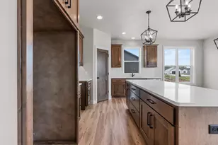 N8851 Killarney Way, Menasha, WI 54952 - Photo 16