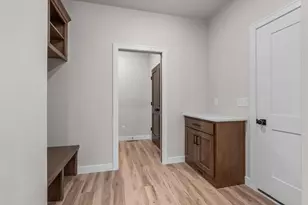 N8851 Killarney Way, Menasha, WI 54952 - Photo 66