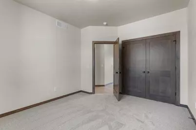 N8851 Killarney Way, Menasha, WI 54952 - Photo 32
