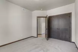 N8851 Killarney Way, Menasha, WI 54952 - Photo 32