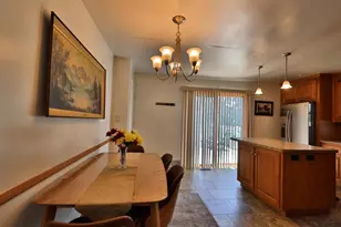 2715 W 1st Ave, Appleton, WI 54914 - Photo 10