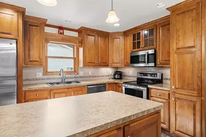 2715 W 1st Avenue, Appleton, WI 54914 - Photo 4