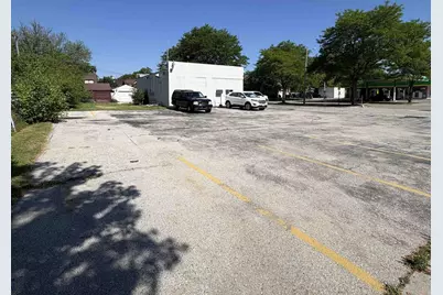 605 Dousman Street, Green Bay, WI 54303 - Photo 4