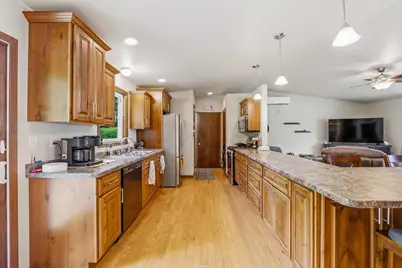 960 Maricopa Drive, Oshkosh, WI 54904 - Photo 2