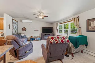 960 Maricopa Dr, Oshkosh, WI 54904 - Photo 6