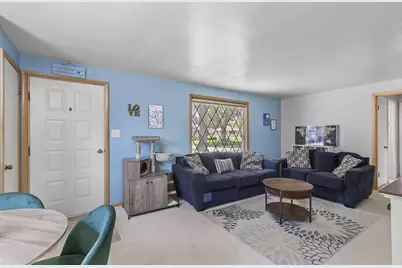 1613 Jay Lane, Green Bay, WI 54304 - Photo 4