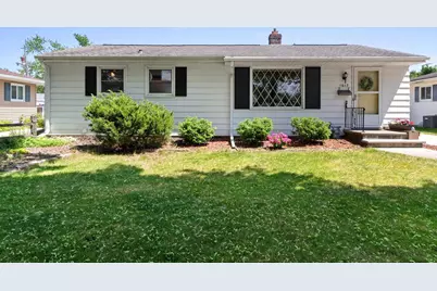1613 Jay Lane, Green Bay, WI 54304 - Photo 2