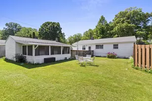 1613 Jay Ln, Green Bay, WI 54304 - Photo 32