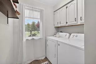 N2935 Valley View Dr, Hortonville, WI 54944 - Photo 40