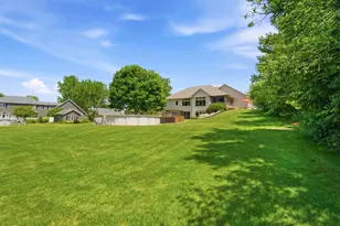 N983 Fox Springs Dr, Greenville, WI 54942 - Photo 46