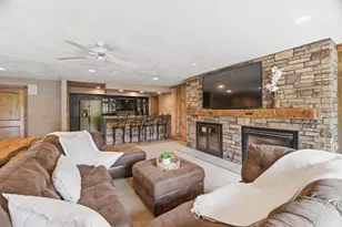 N983 Fox Springs Dr, Greenville, WI 54942 - Photo 40