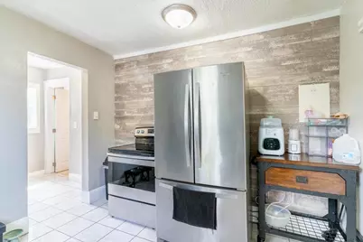 1037 S Roosevelt Street, Green Bay, WI 54301 - Photo 8