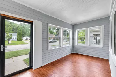 1243 S Irwin Avenue, Green Bay, WI 54301 - Photo 8