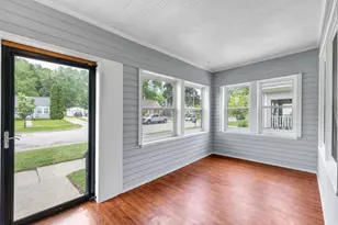 1243 S Irwin Ave, Green Bay, WI 54301 - Photo 8