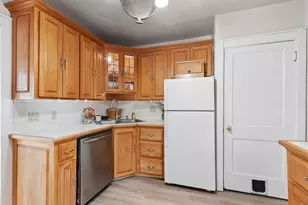 219 E Hancock St, Appleton, WI 54911 - Photo 12