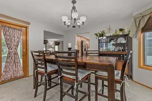 1079 Grassy Plains Dr, Neenah, WI 54956 - Photo 14