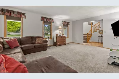 1079 Grassy Plains Drive, Neenah, WI 54956 - Photo 10