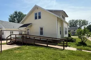 27 E 14th St, Clintonville, WI 54929 - Photo 36