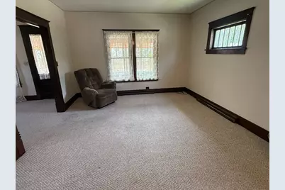 27 E 14th Street, Clintonville, WI 54929 - Photo 4