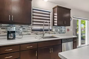 312 N Van Buren St, Green Bay, WI 54301 - Photo 18