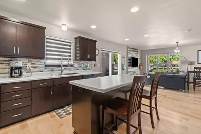 312 N Van Buren Street, Green Bay, WI 54301 - Photo 14