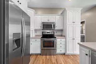 821 McCastlen St, Green Bay, WI 54301 - Photo 12