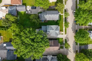 229 Fulton Ave, Oshkosh, WI 54901 - Photo 10