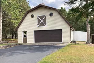 N9332 Deer Lake Rd, Crivitz, WI 54114 - Photo 2