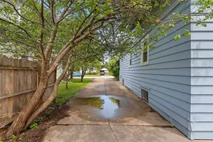 579 Oak St, Neenah, WI 54956 - Photo 34