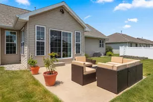 2143 W Melcorn Cir, De Pere, WI 54115 - Photo 54