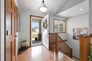 2143 W Melcorn Cir, De Pere, WI 54115 - Photo 4