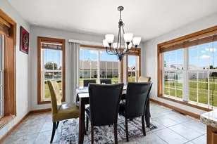 2143 W Melcorn Cir, De Pere, WI 54115 - Photo 14